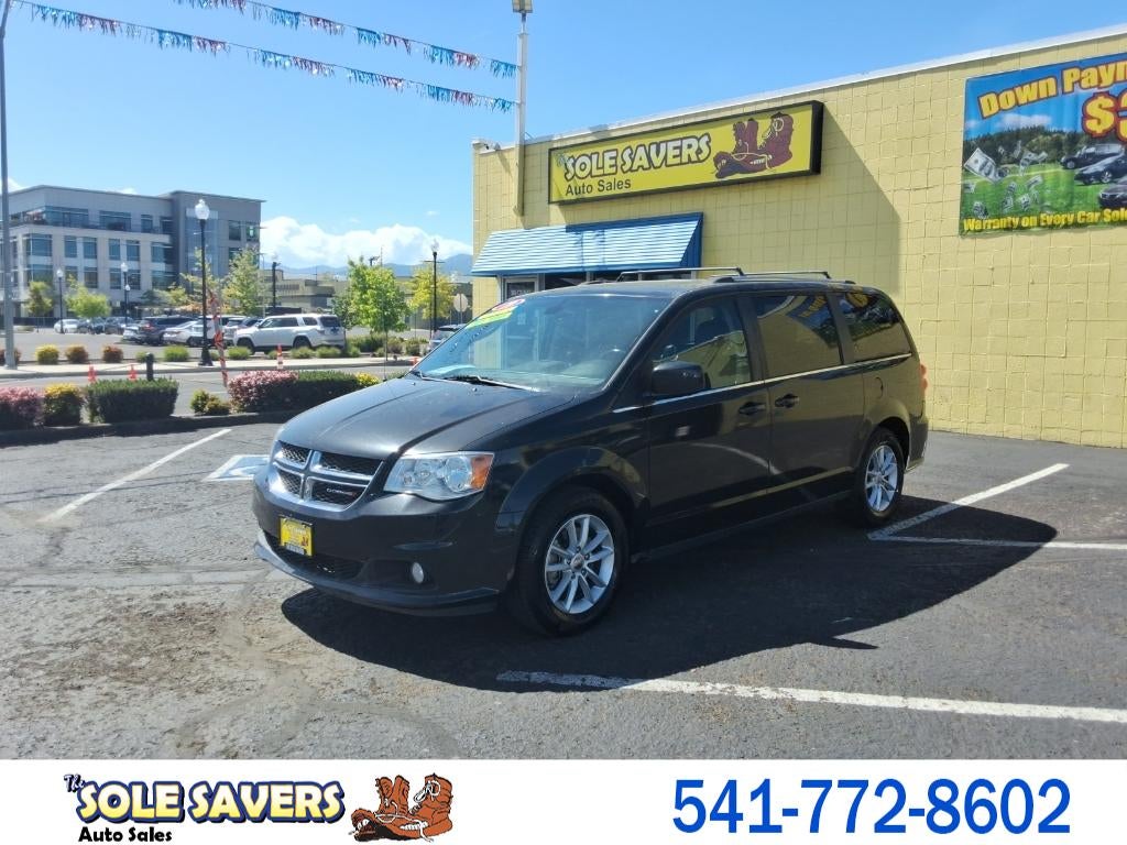 2019 Dodge Grand Caravan SXT in Black — front three-quarter view