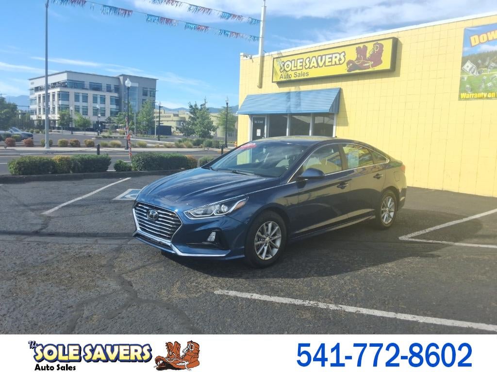 2019 Hyundai Sonata SE in Blue — front three-quarter view